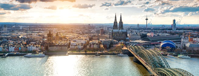 River Cruise Collection: Cologne City Tour